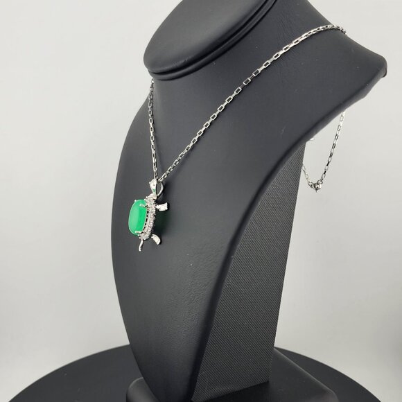 Charming Jade Turtle Necklace – Brand New & Beautiful - Picture 6 of 11